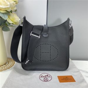Hermes Evelyne PM Shoulder Bag Clemence 1189 (Varied Colors)