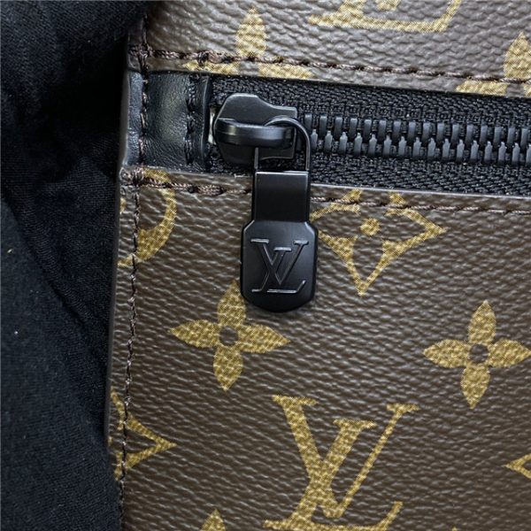 Louis Vuitton Weekend Tote GM - Image 8