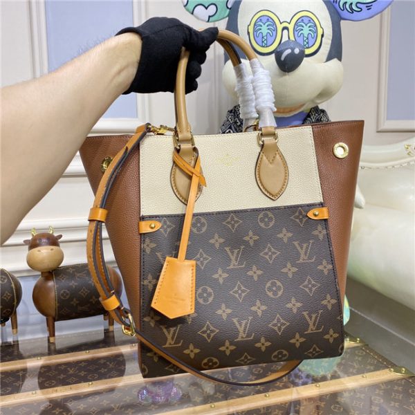 Louis Vuitton Fold Tote MM 2way Shoulder Crossbody Bag - Image 11