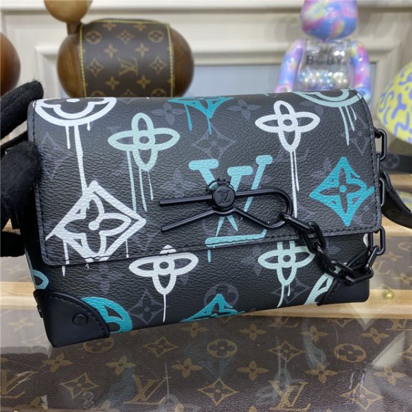 Louis Vuitton Steamer Wearable Wallet Monogram - Image 6