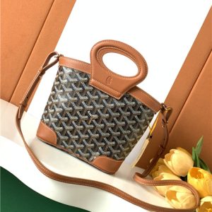 Goyard Beluga Mini Bag 67300 BlackTan-1.jpg