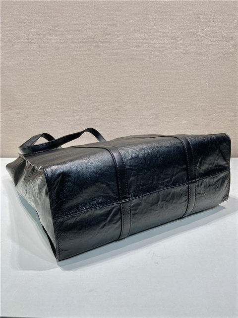 Medium Antiqued Nappa Leather Tote Bag 1BG587 Black-6.jpg