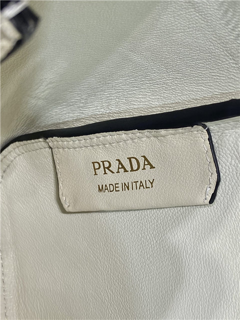 Medium Leather Handbag 1BA444 White-9.jpg