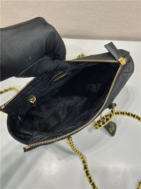 Prada Re-Edition 1995 Chaine Re-Nylon Tote Bag 1BG468 Black-8.jpg