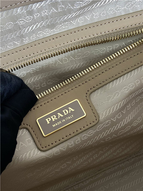 Prada Re-Edition 1978 Large 1BB114 Beige-10.jpg