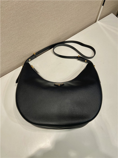 Arque Large Leather Shoulder Bag 1BC212 Black-4.jpg