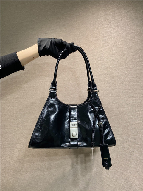 Medium Leather Tote Bag 1BG563 Black-1.jpg