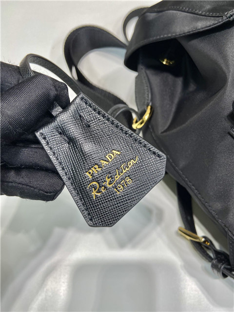 Prada Re-Edition 1978 Small Re-Nylon Backpack 1BZ677 Black-7.jpg