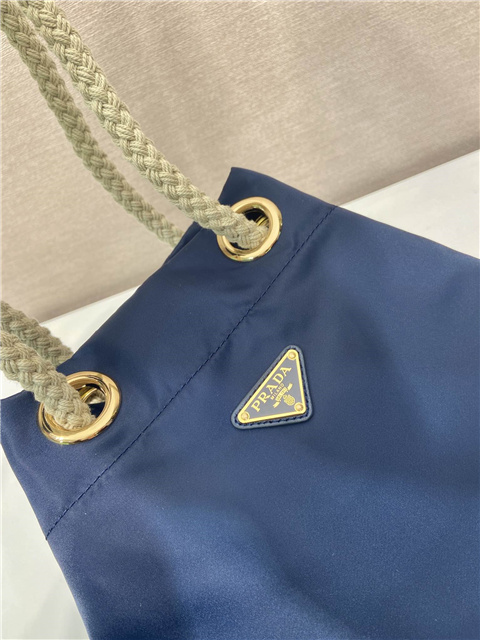 Mariner Re-Nylon Small Bucket Bag 1BE082 Baltic Blue-8.jpg