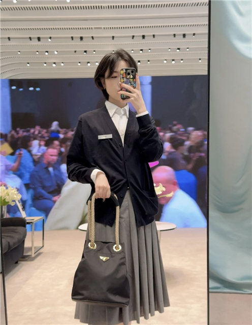 Prada Mariner Re-Nylon Small Bucket Bag 1BE082 Black-12.jpg