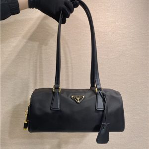 Re-Nylon Medium Top-handle Bag 1BB127 Black-1.jpg