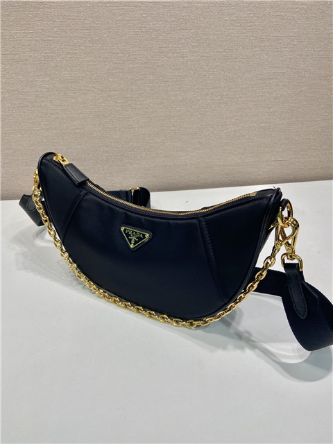 Re-Nylon Shoulder Bag 1BH222 Black-3.jpg