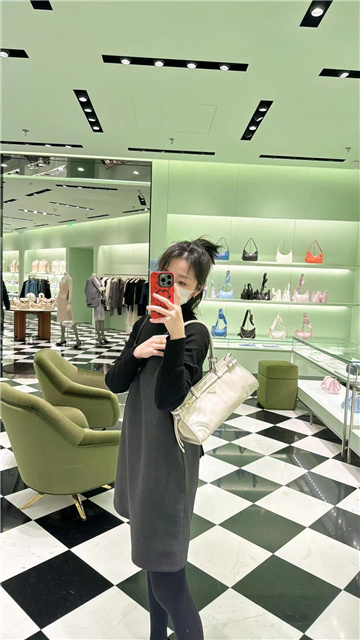 Prada Bonnie Medium 1BA426 White-11.jpg
