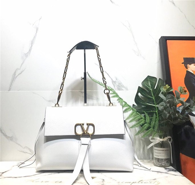 Valentino Medium Vring Chain Bag (Varied Colors) - Image 28