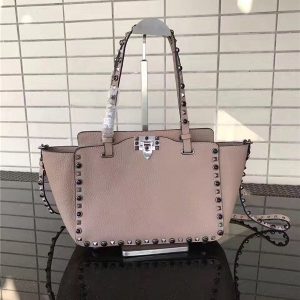 Valentino Rockstud Rolling Poudre with Black stones