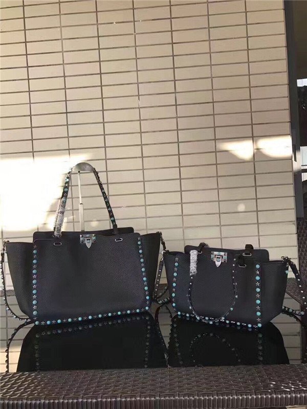 Valentino Rockstud Rolling Black with turquoise stones