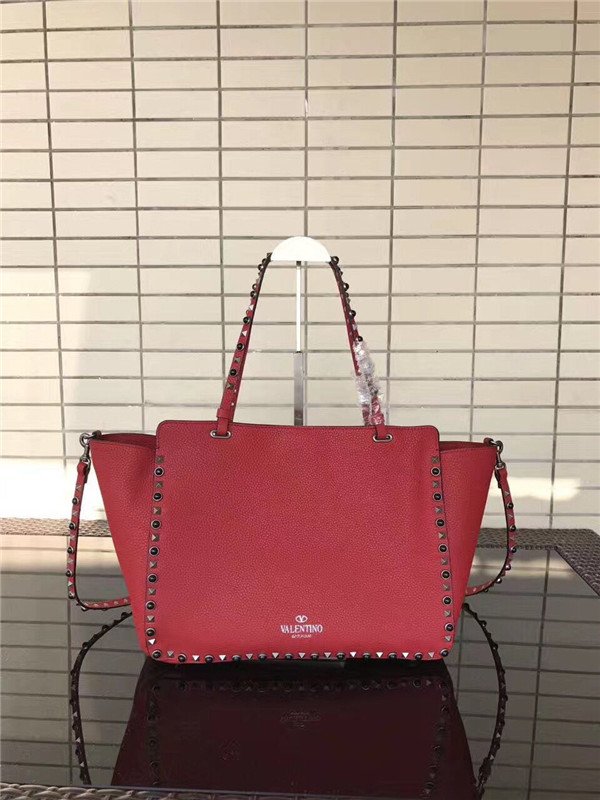 Valentino Rockstud Rolling Red with Black stones
