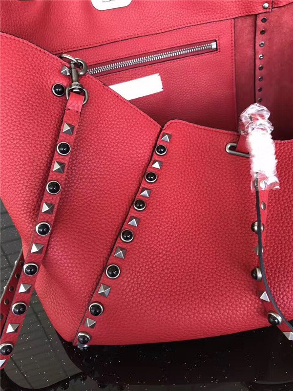 Valentino Rockstud Rolling Red with Black stones