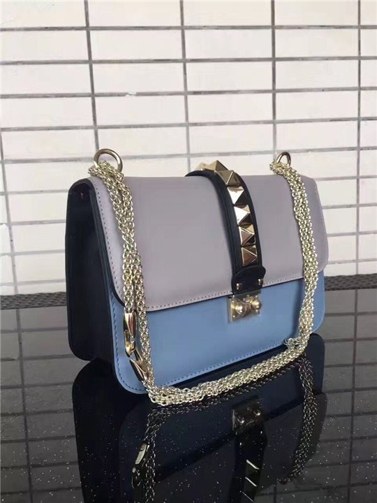 Valentino Garavani chain cross body bag (Varied Colors)