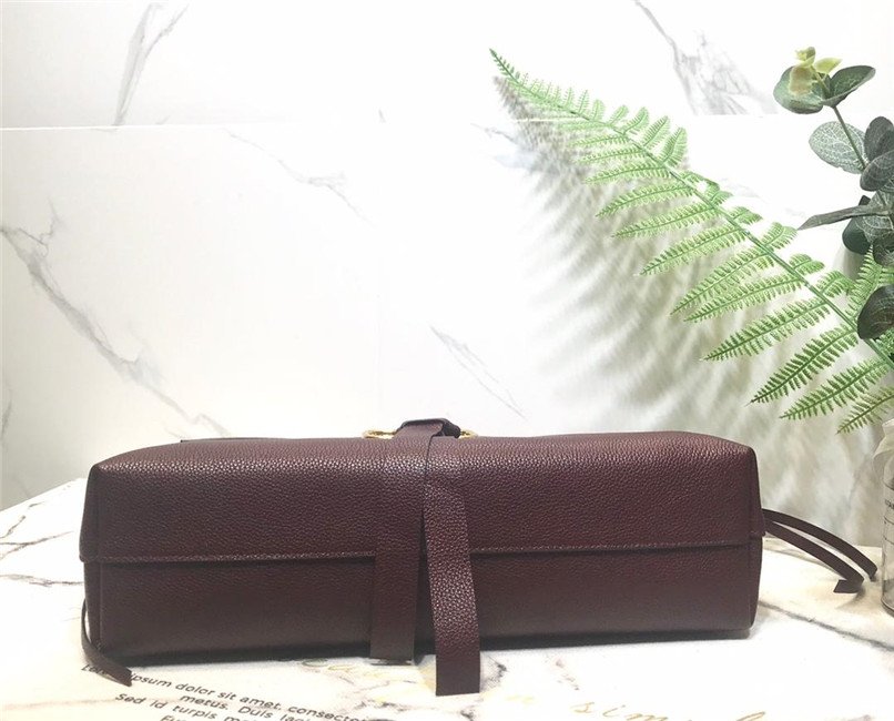 Valentino Medium Vring Chain Bag (Varied Colors) - Image 13