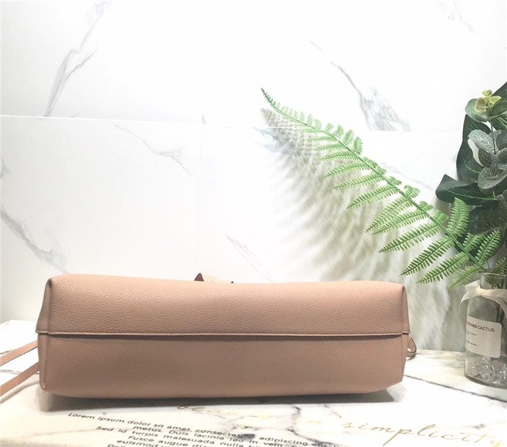Valentino Medium Vring Chain Bag (Varied Colors) - Image 23