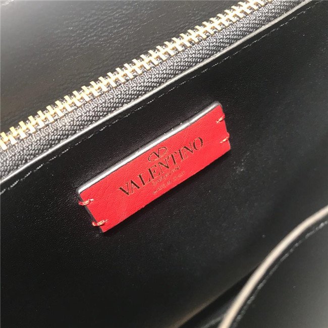 Valentino Medium Vring Chain Bag (Varied Colors) - Image 36