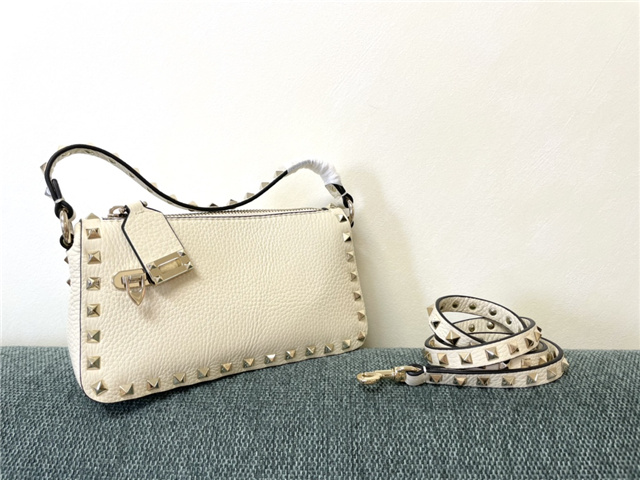 Small Rockstud Crossbody Bag 85500 White-1.jpg