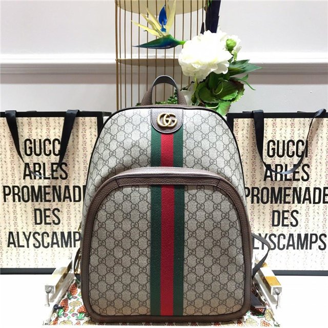 GG Supreme canvas