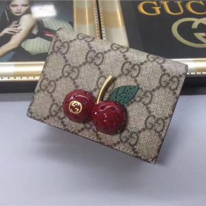 Gucci GG Supreme Card Case With Cherries