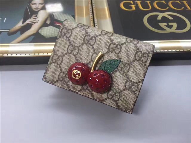 Gucci GG Supreme Card Case With Cherries
