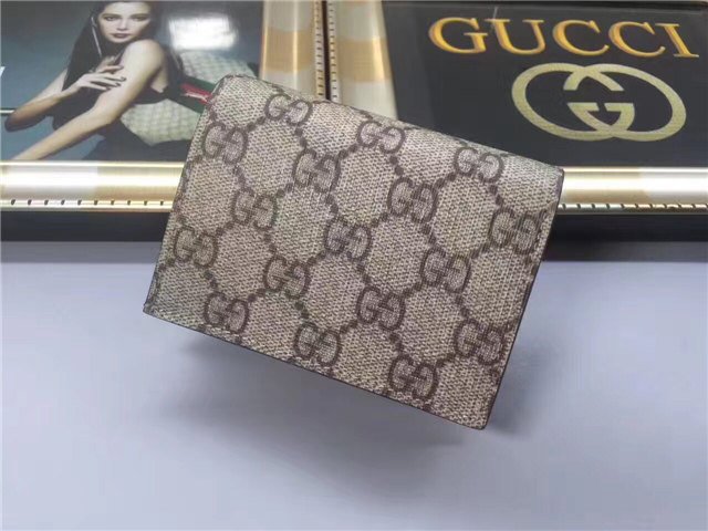 Gucci GG Supreme Card Case With Cherries