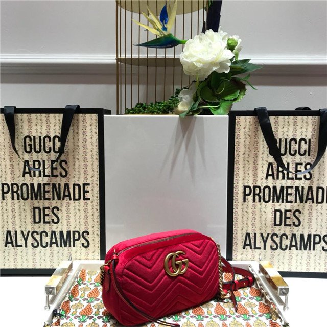 Gucci GG Marmont Matelasse Medium Shoulder Velvet Bag (Varied Colors) - Image 32
