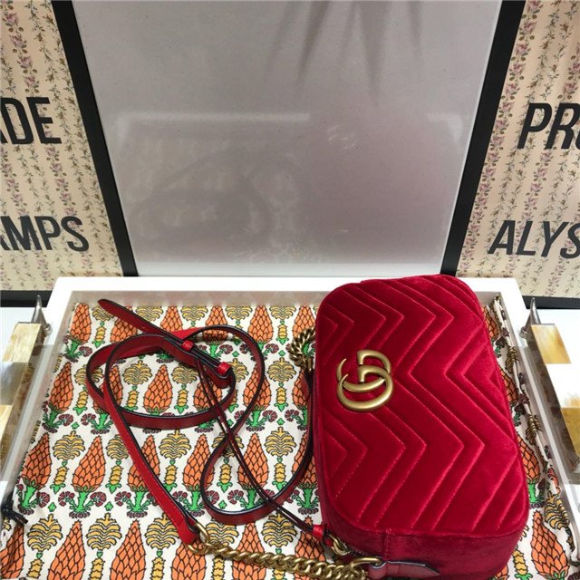 Gucci GG Marmont Matelasse Medium Shoulder Velvet Bag (Varied Colors) - Image 33
