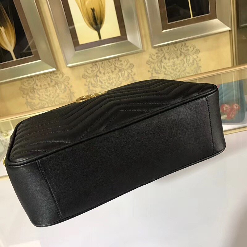 Gucci GG Marmont Medium Matelasse Shoulder Bag - Image 3