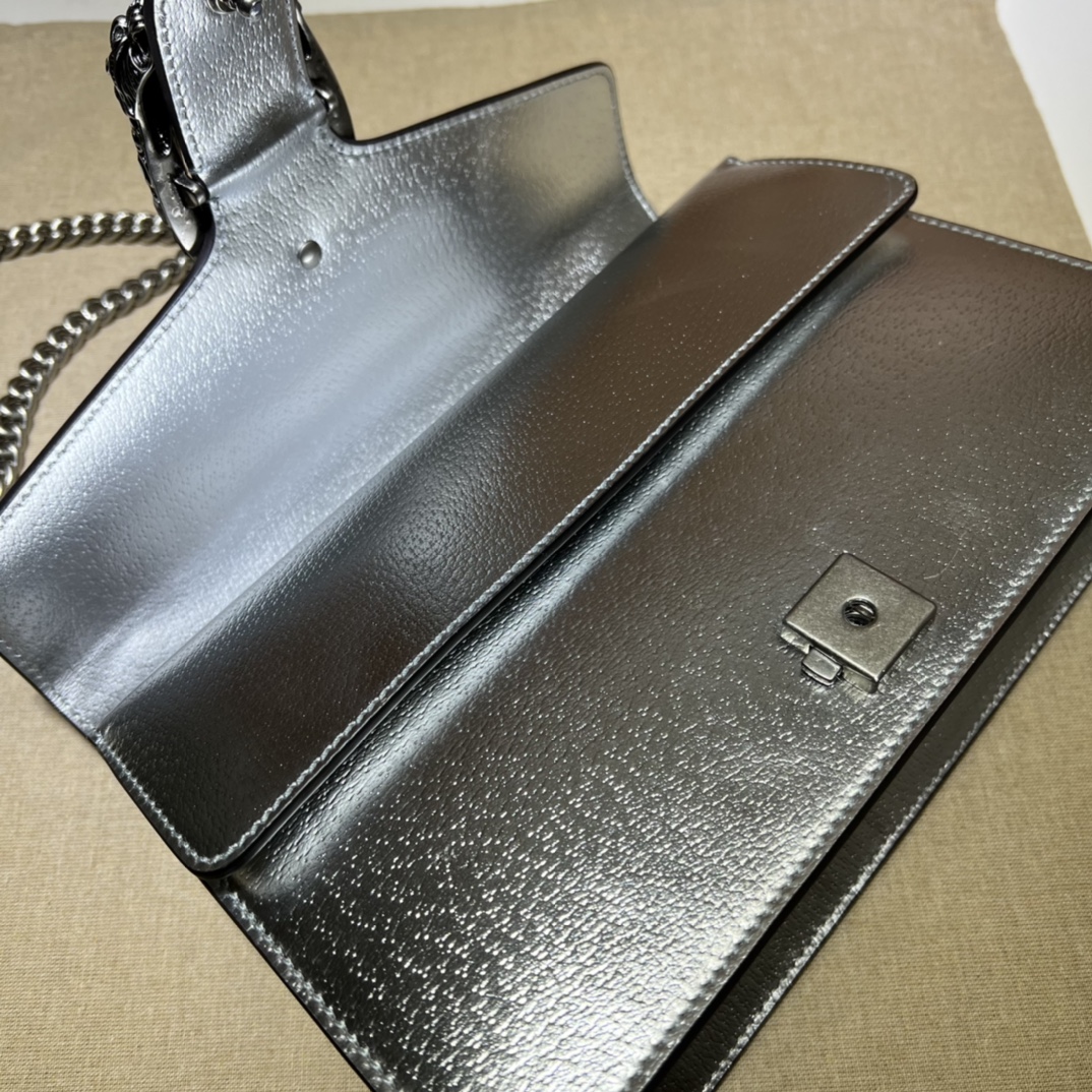 Gucci Dionysus GG Supreme Shoulder Bag Silver Leather - Image 5
