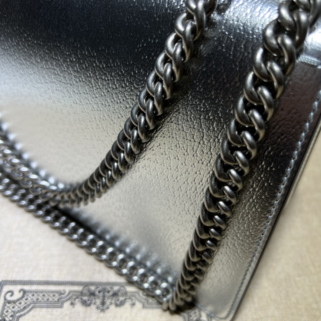 Gucci Dionysus GG Supreme Shoulder Bag Silver Leather - Image 6