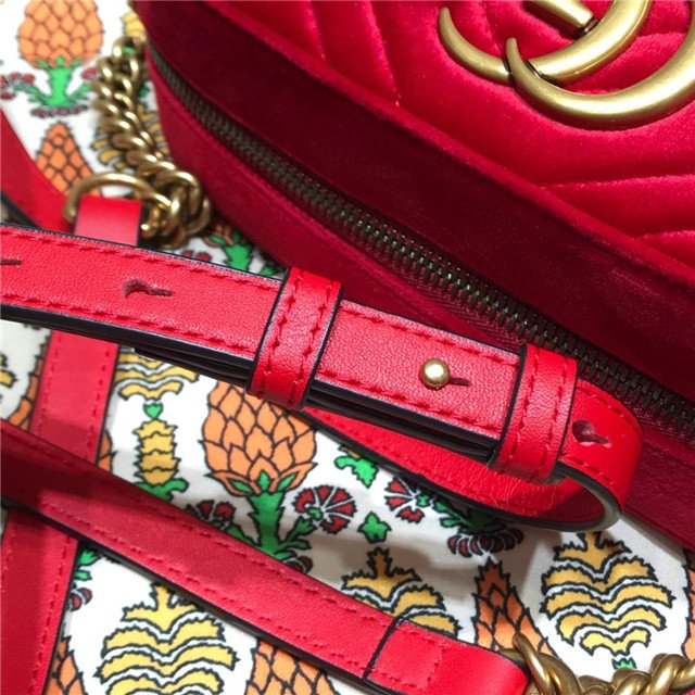 Gucci GG Marmont Matelasse Medium Shoulder Velvet Bag (Varied Colors) - Image 37