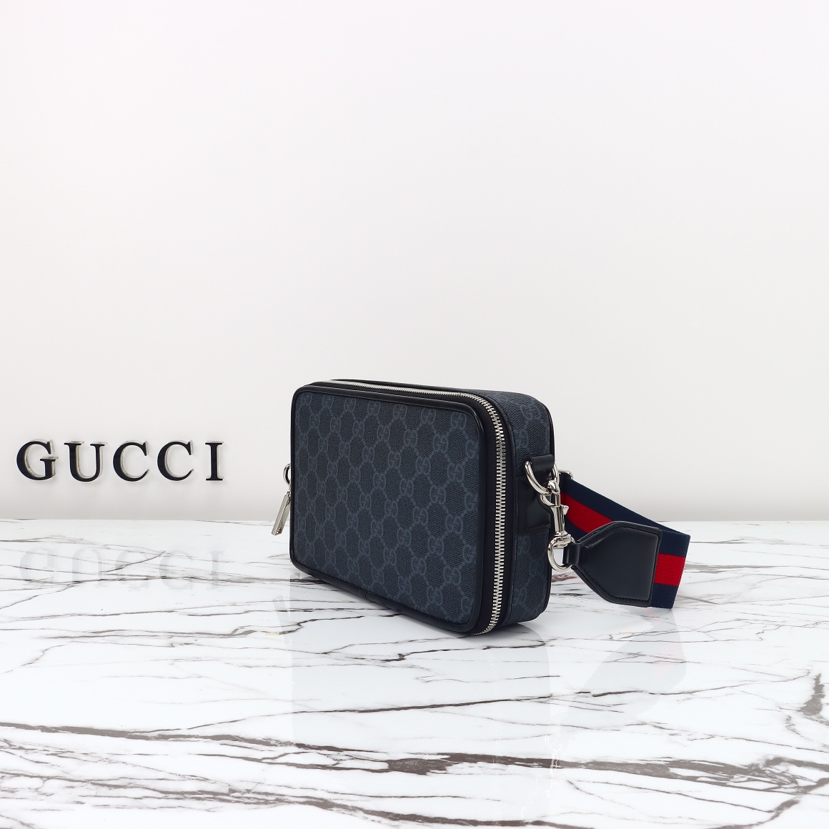 Gucci GG Supreme Small Black Canvas Shoulder bag-2