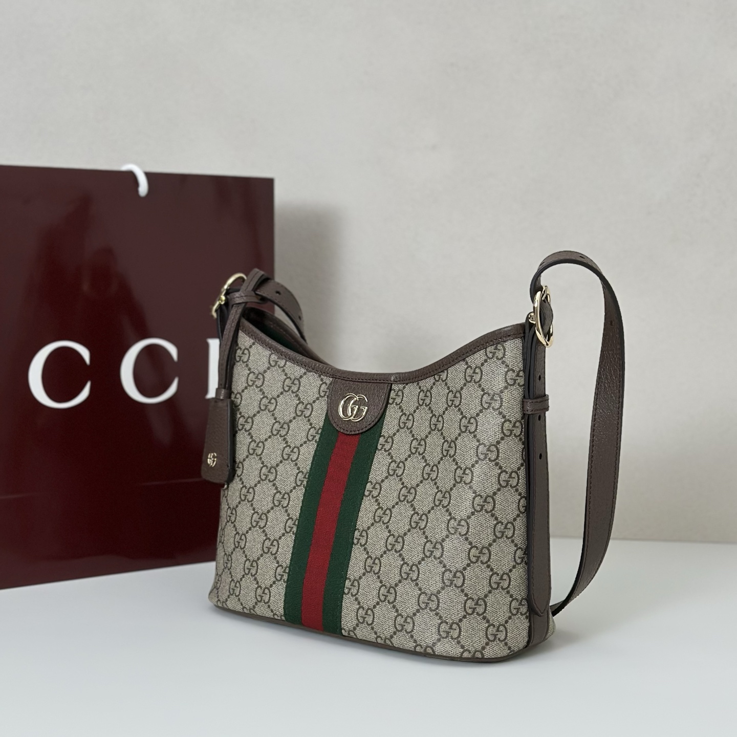 Gucci Ophidia Small Shoulder Bag in Beige and Brown GG fabric-2