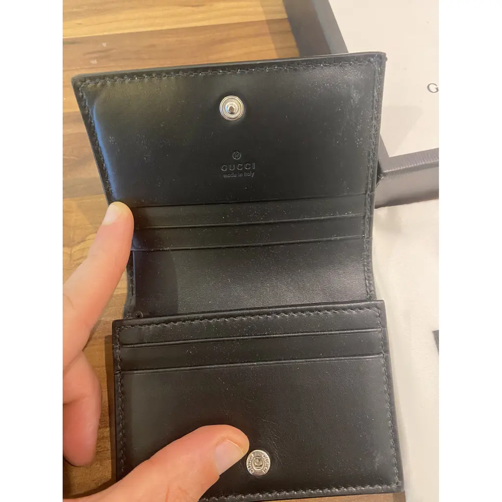 Gucci Black Embossed Leather Small Wallet (SALE) - Image 3